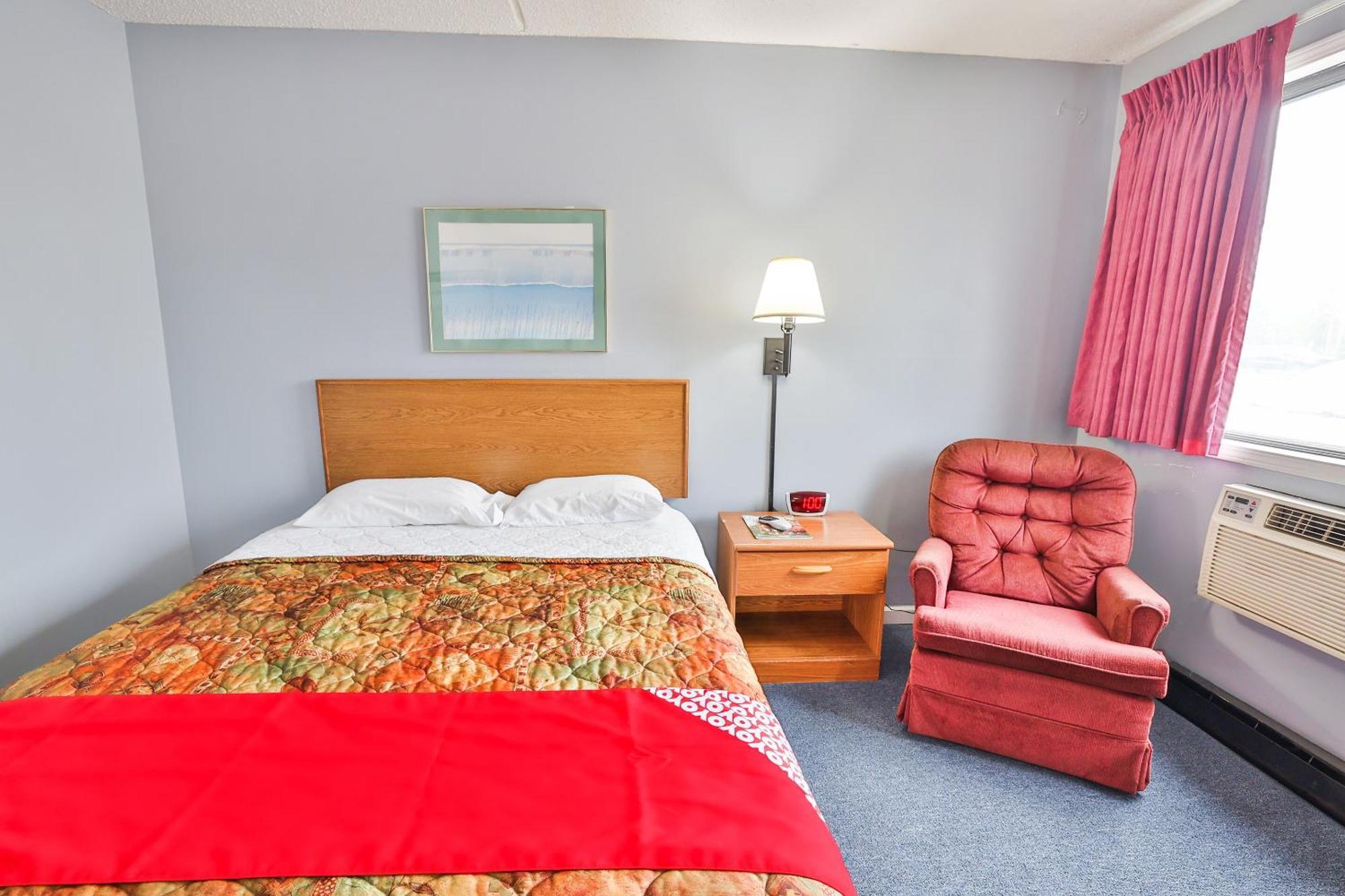 Oyo Hotel Pipestone Mn, Canterbury Park Exterior photo