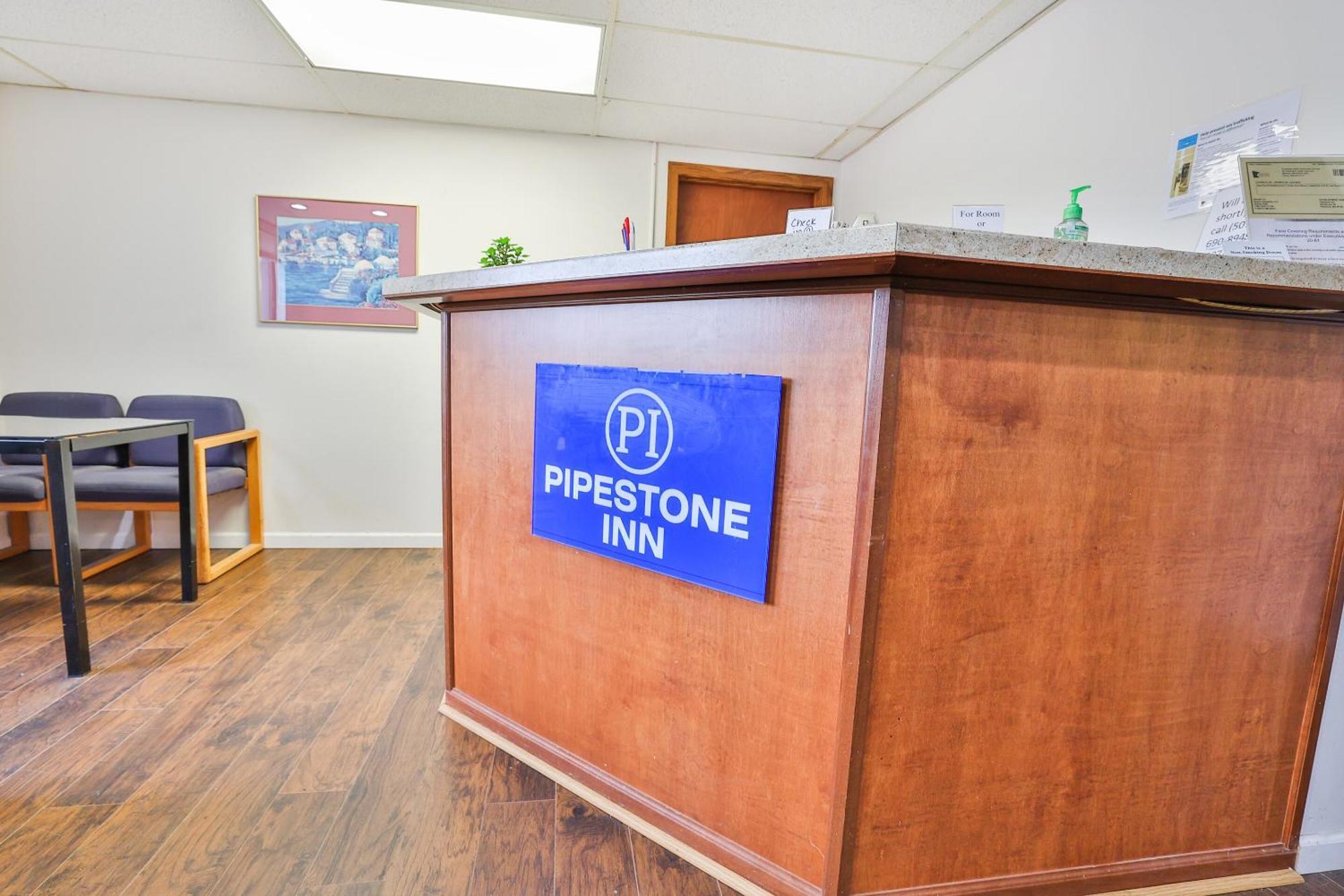 Oyo Hotel Pipestone Mn, Canterbury Park Exterior photo